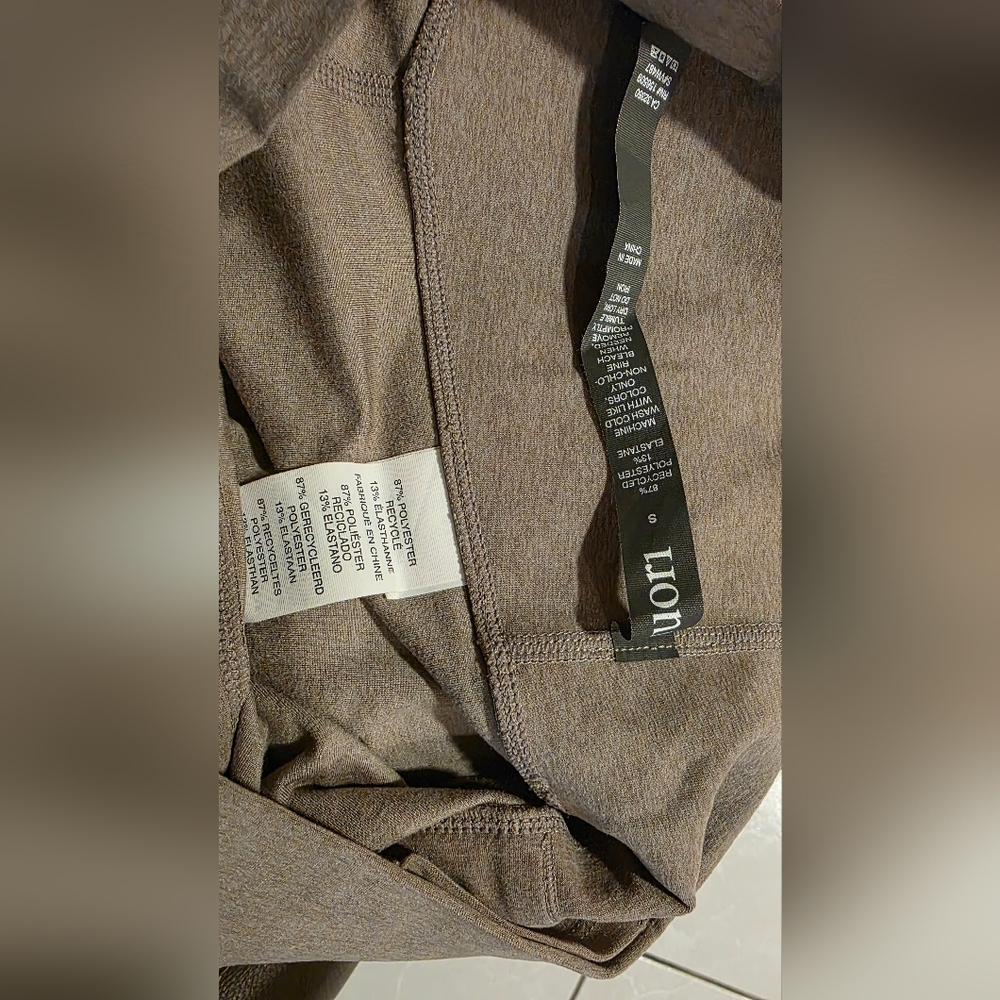 Vuori Womens Pants Mid Rise Elevation Slim Bootcut - Picture 4 of 7